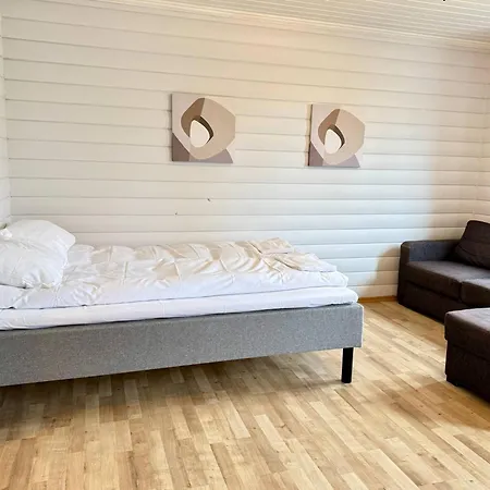 Very Central, Simple Holiday home *